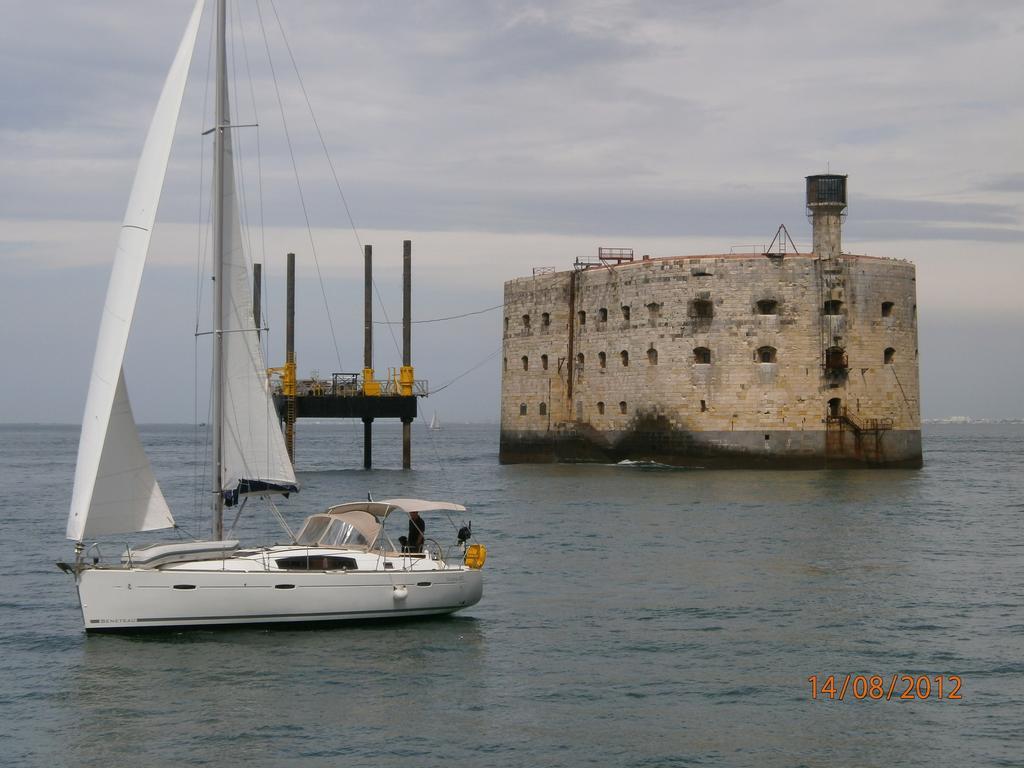 فندق Ibis La Rochelle Vieux Port المظهر الخارجي الصورة